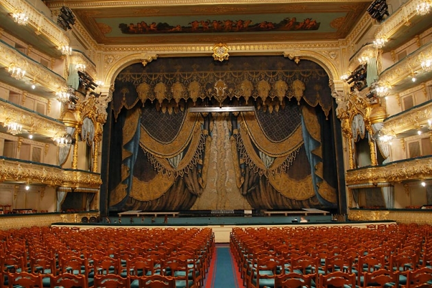 auditorium_the_theatre_curtaine_a.golovin_by_baranovsky_0
